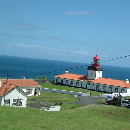 הוילה Lajes das Flores Moradias Estacao Radio Naval , Moradia Vila Do Porto מראה חיצוני תמונה